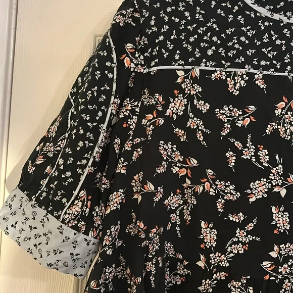 Ann Taylor Babydoll black blue orange floral dress - Picture 3 of 4